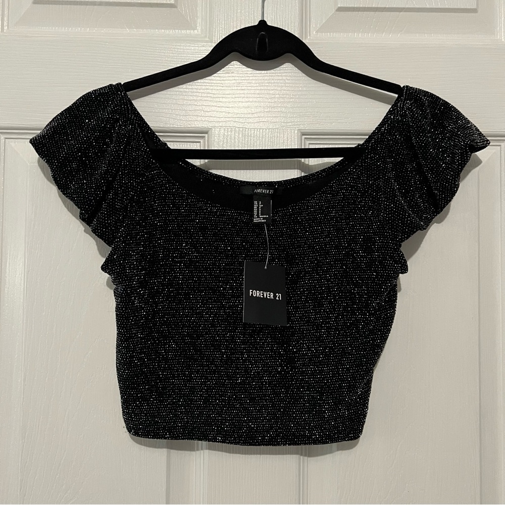 💗 *NEW* Forever 21 - Womans Cropped‎ Shirt